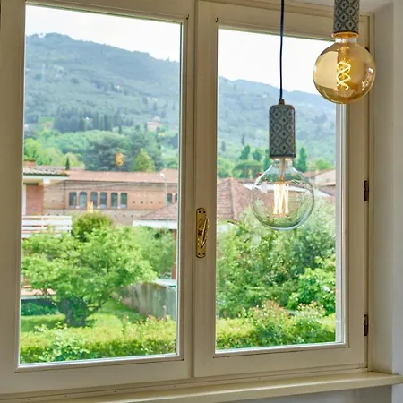 Casa Giulia Pietrasanta